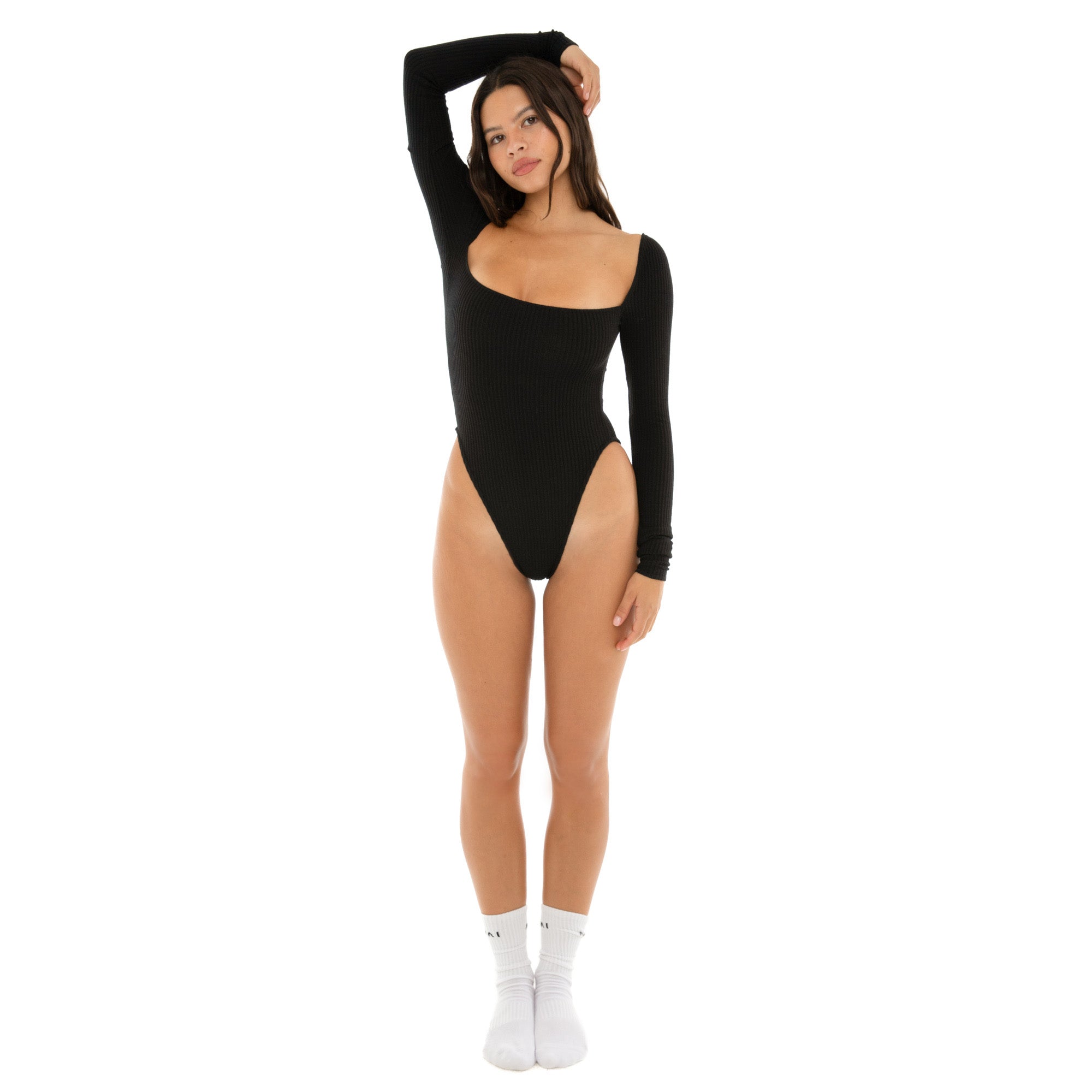 Replying to @561mom How does the bodysuit fit for you all?! Is sizing , body  suit