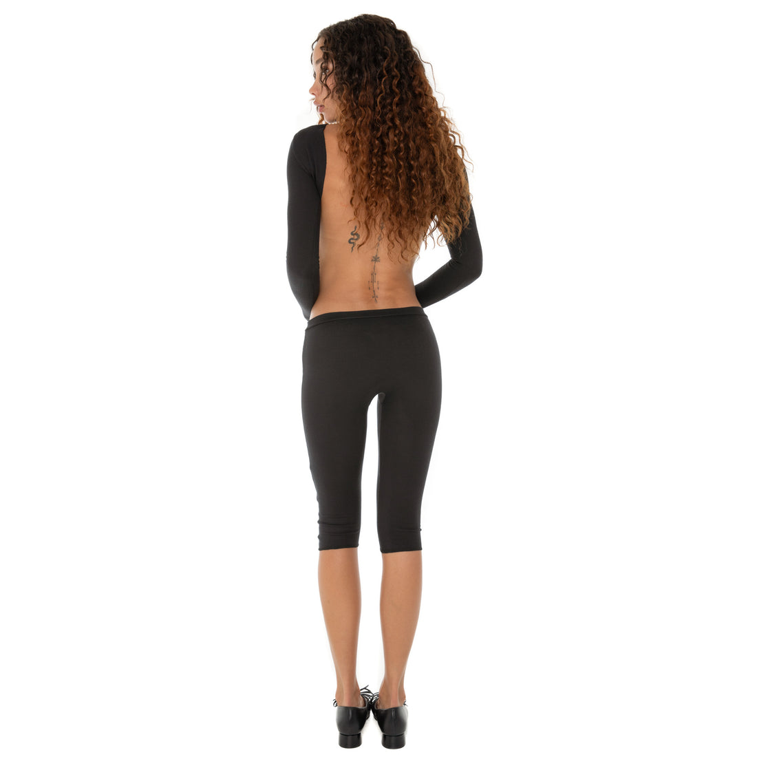 Are You Am I - Miia Capri **black